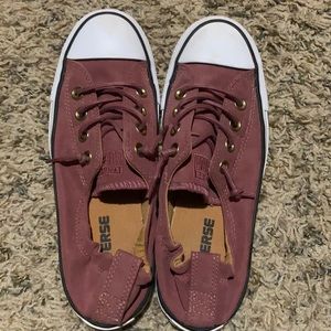 Mauve Converse Women’s Slip Ons size 7